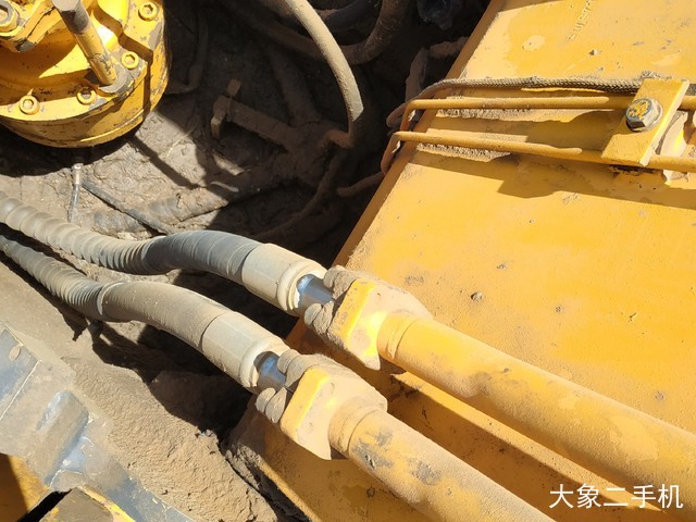 现代 R225LC-7 挖掘机