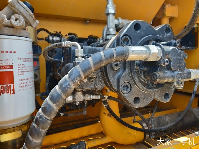 龙工 LG6245E 挖掘机