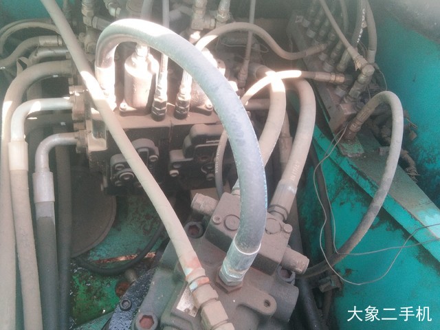 神钢 SK210LC-8 挖掘机