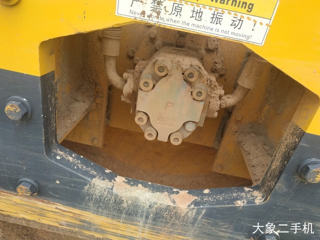 龙工 LG520B机械驱动 压路机