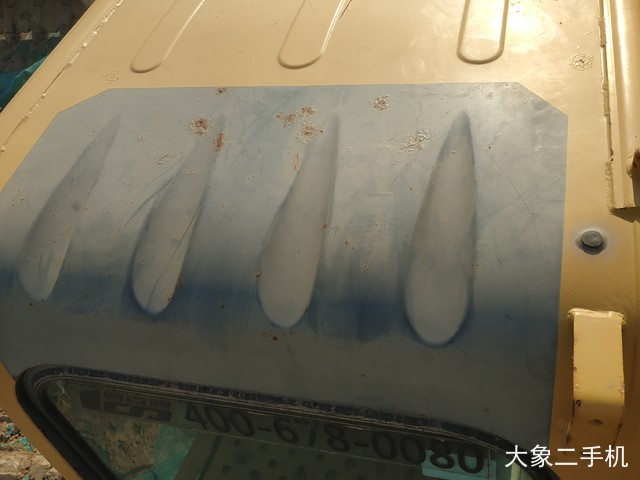 山东临工 LG6135E 挖掘机