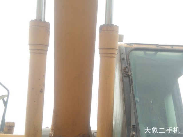 小松 PC200-8 挖掘机