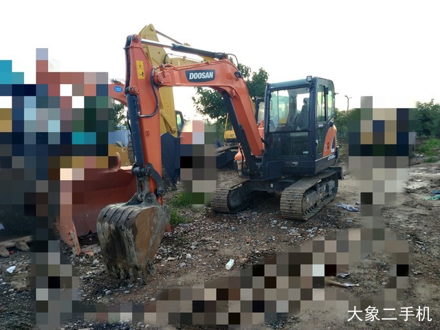 斗山 DX55-9C 挖掘机