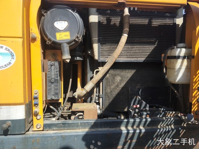 现代 R150LC-9 挖掘机
