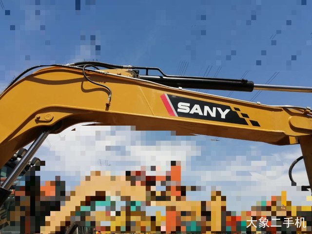 三一重工 SY75C 挖掘机