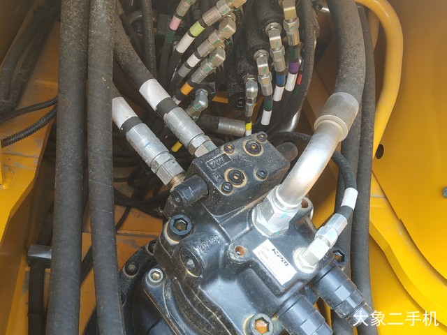 杰西博 JS230LC 挖掘机