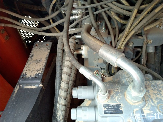 日立 ZX300-5A 挖掘机