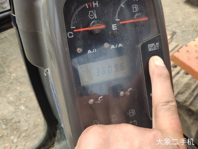 日立 ZX135US 挖掘机