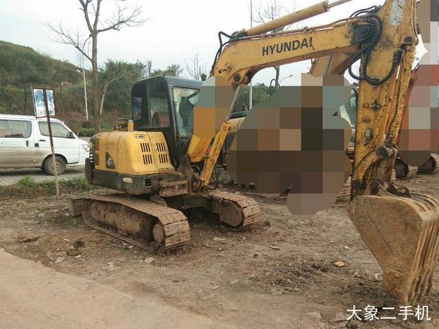 现代 R60-7 挖掘机