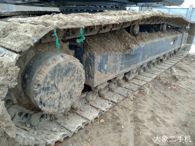 恒岳重工 HY215-8 挖掘机