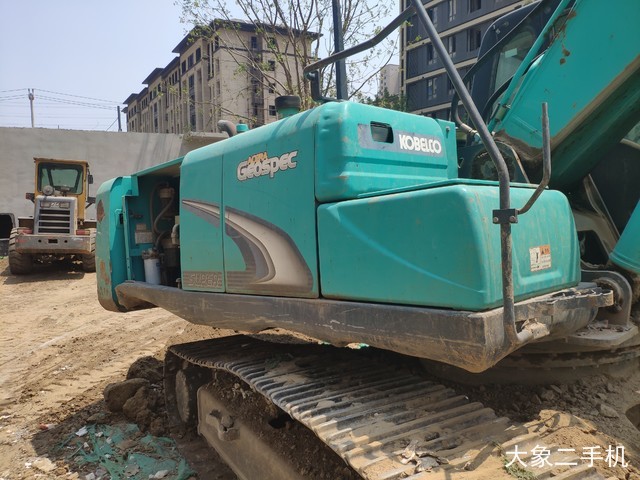 神钢 SK260LC-8 挖掘机