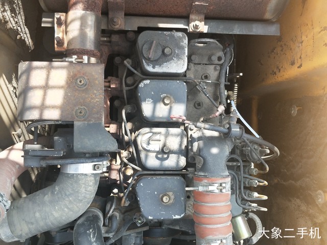 现代 R150LC-7 挖掘机