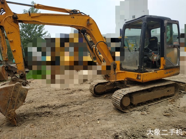 龙工 LG6065 挖掘机