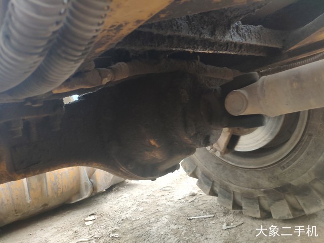 龙工 LG816B 装载机