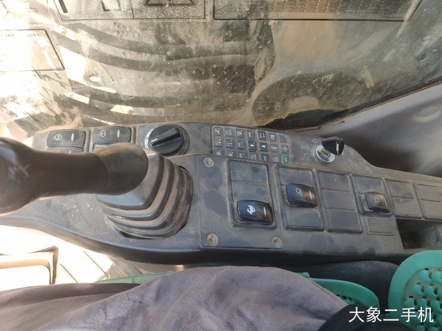 沃尔沃 EC300DL 挖掘机