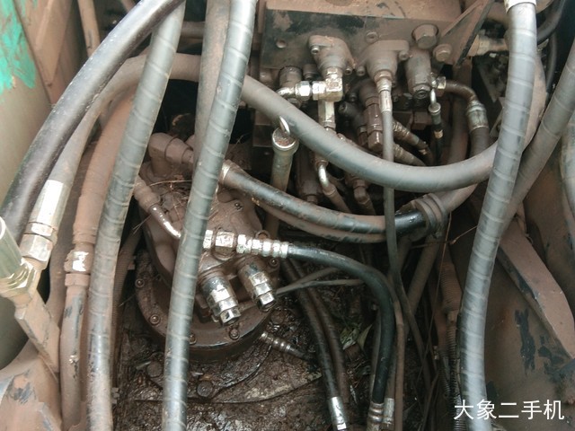 神钢 SK140LC-8 挖掘机
