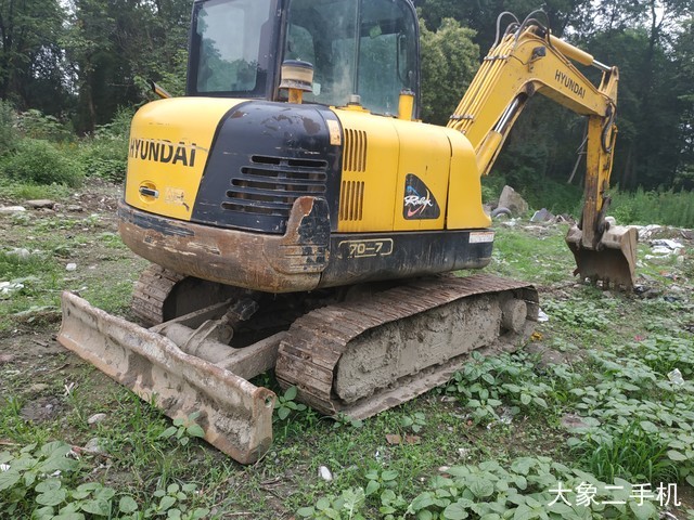 现代 R60-7 挖掘机