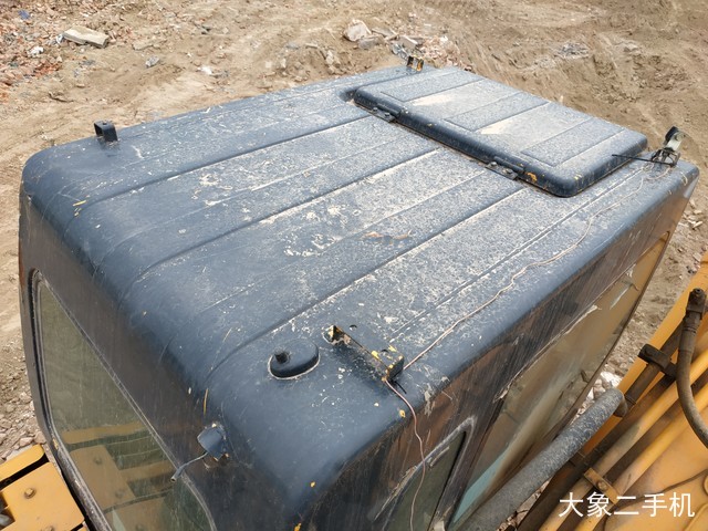 现代 R215-7C 挖掘机