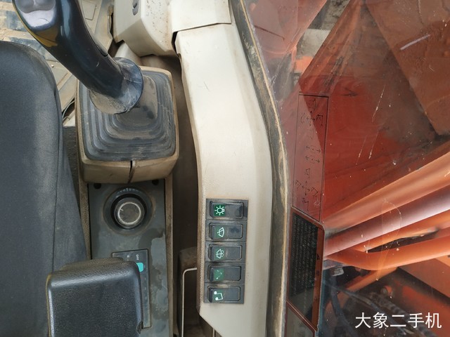 斗山 DH80 挖掘机