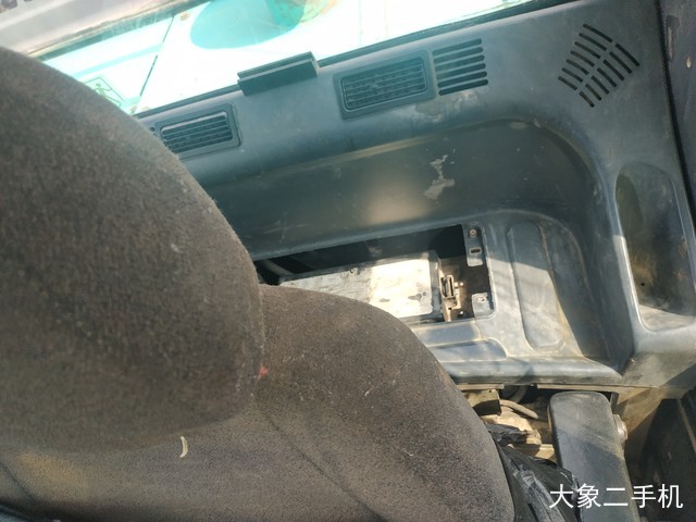 神钢 SK260LC-8 挖掘机