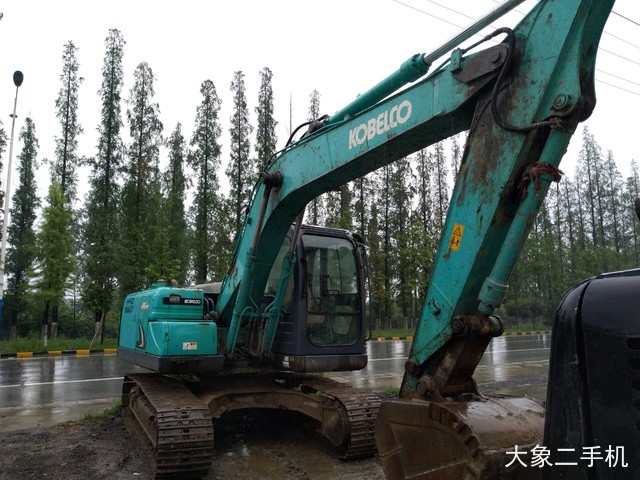 神钢 SK140LC-8 挖掘机