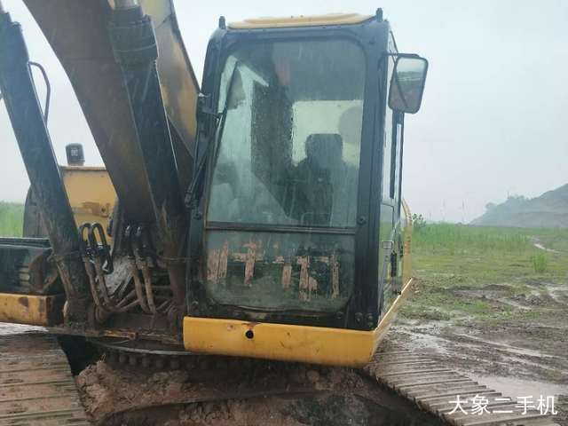 卡特彼勒 329D 挖掘机