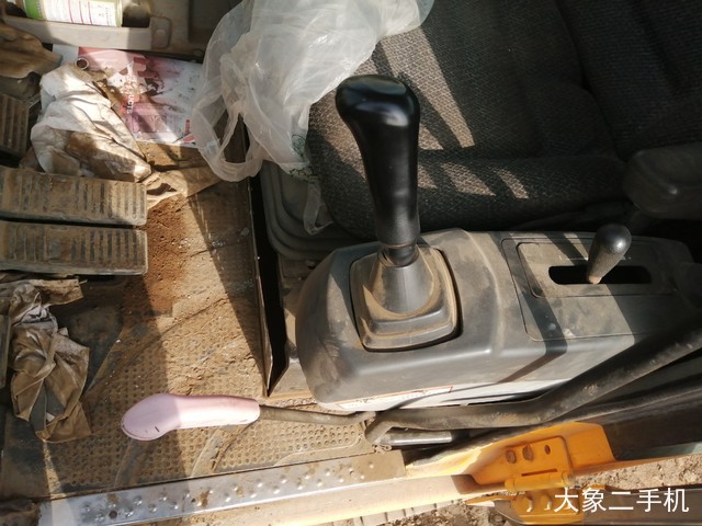 龙工 LG6060D 挖掘机