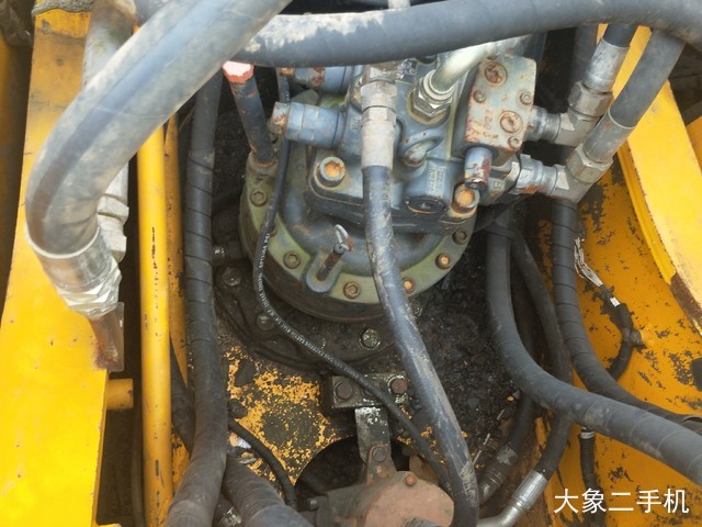 龙工 LG6225 挖掘机