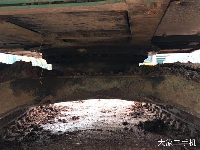 神钢 SK140LC-8 挖掘机