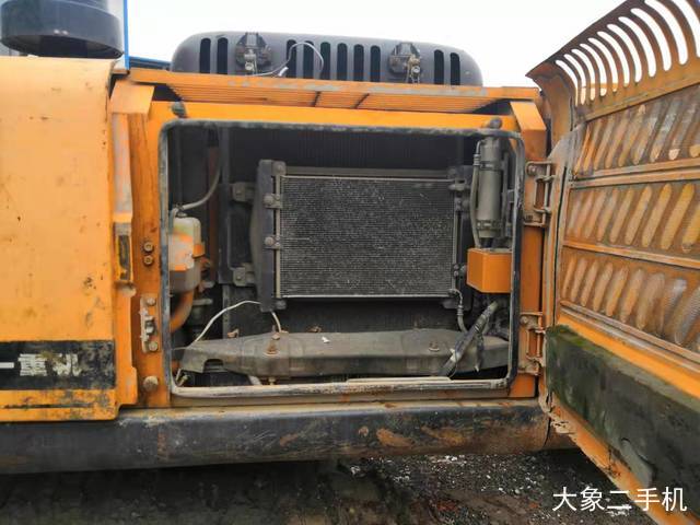 三一重工 SY215C 挖掘机