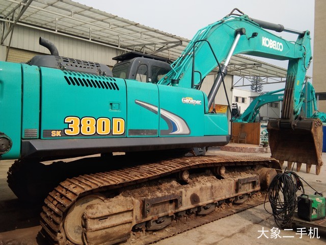 神钢 SK380D-8 挖掘机