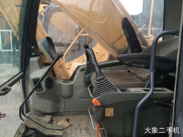 柳工 CLG936D 挖掘机