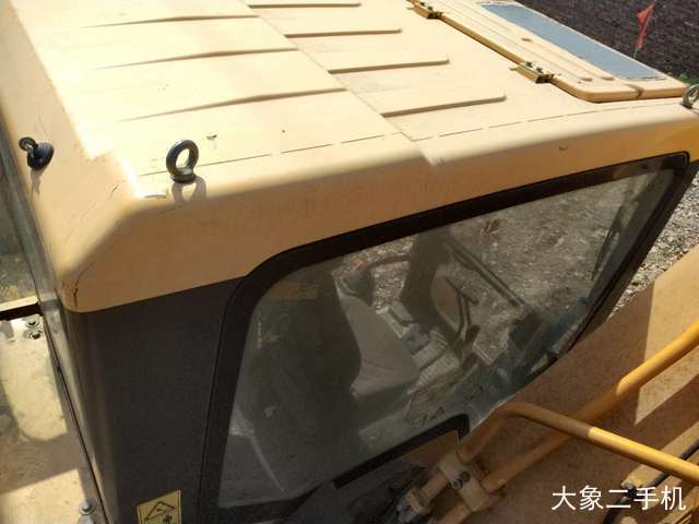 三一重工 SY285C-8 挖掘机