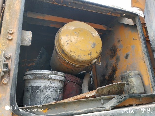 三一重工 SY335C-8 挖掘机