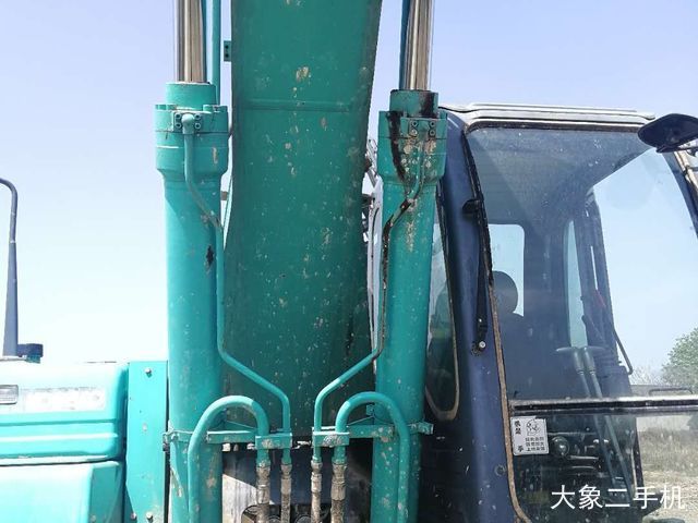 神钢 SK260LC-8 挖掘机