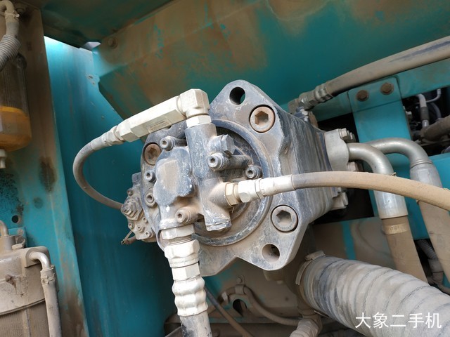 神钢 SK260LC-8 挖掘机