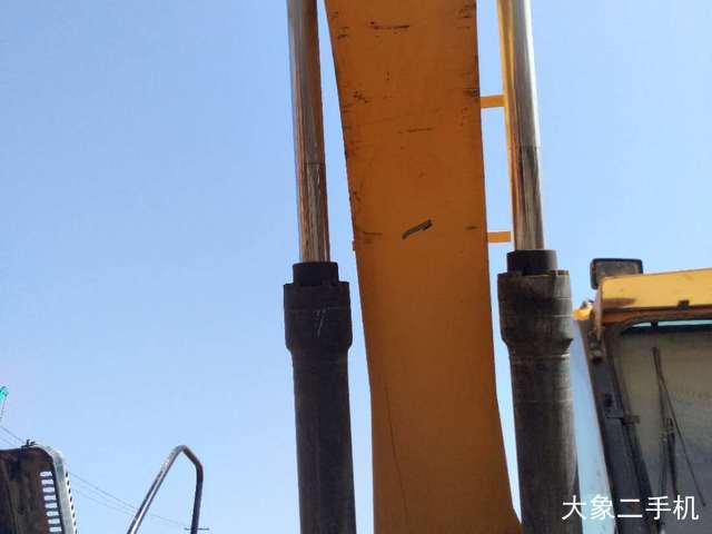 三一重工 SY235C-8 挖掘机