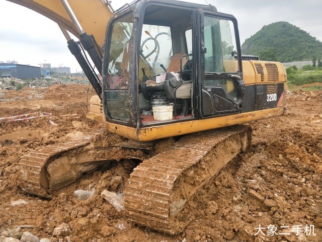 卡特彼勒 320DL液压 挖掘机