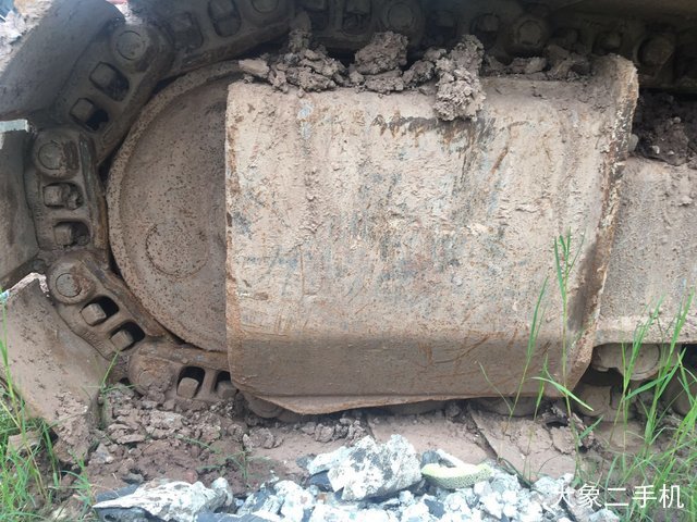 现代 R225LC-9T 挖掘机