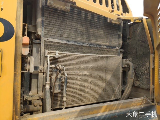 沃尔沃 EC210BLC 挖掘机