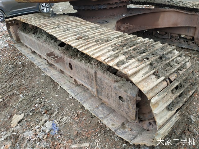 小松 PC240LC-8 挖掘机