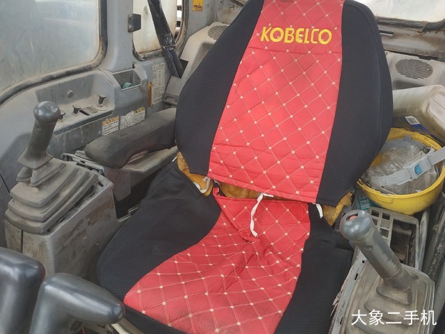 神钢 SK250-6E 挖掘机