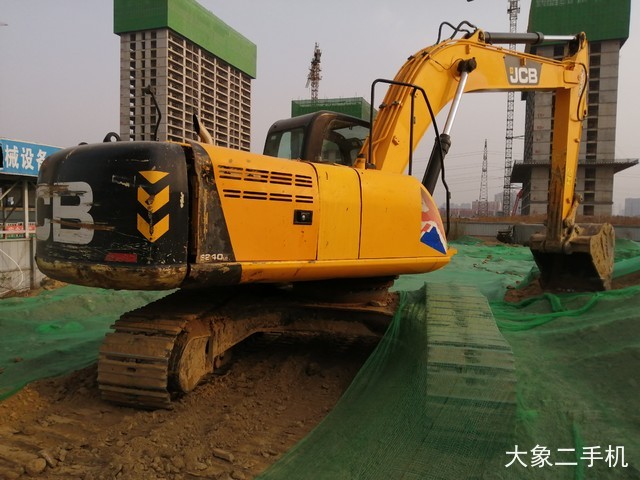 杰西博 JS240LC 挖掘机