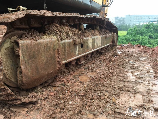 现代 R305LC-7 挖掘机