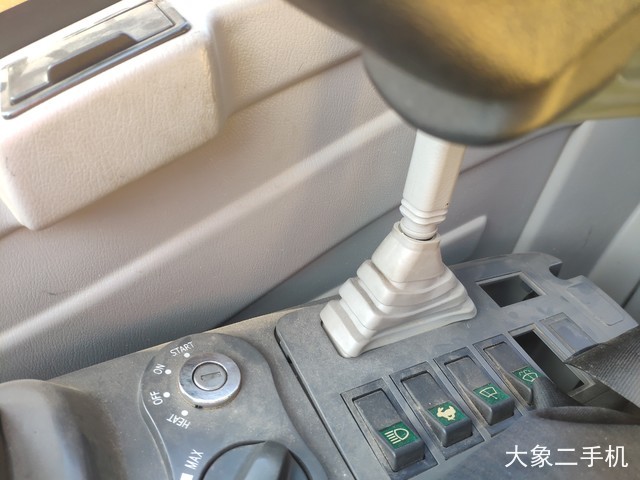 徐工 XE80D 挖掘机