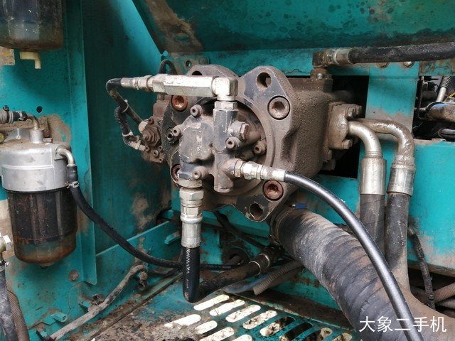 神钢 SK250-8 挖掘机