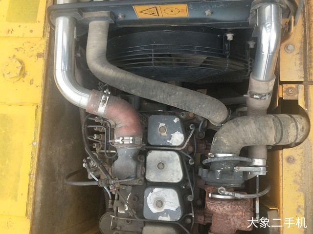 徐工 XE150D 挖掘机