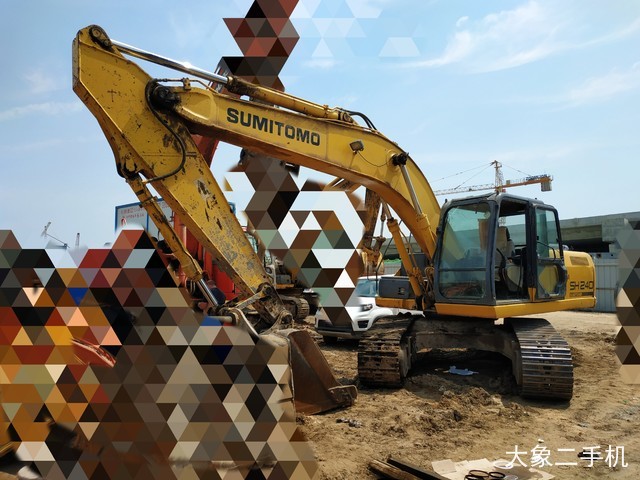 住友 SH210-5 挖掘机