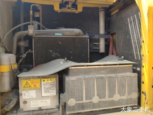 小松 PC200-8 Hybrid(混合动力) 挖掘机