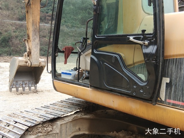 卡特彼勒 320C 挖掘机